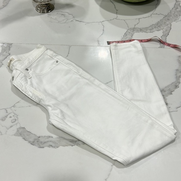 Madewell 9” Mid Rise‎ Skinny Jeans in Pure White. Size 27 T (531) - Picture 5 of 11